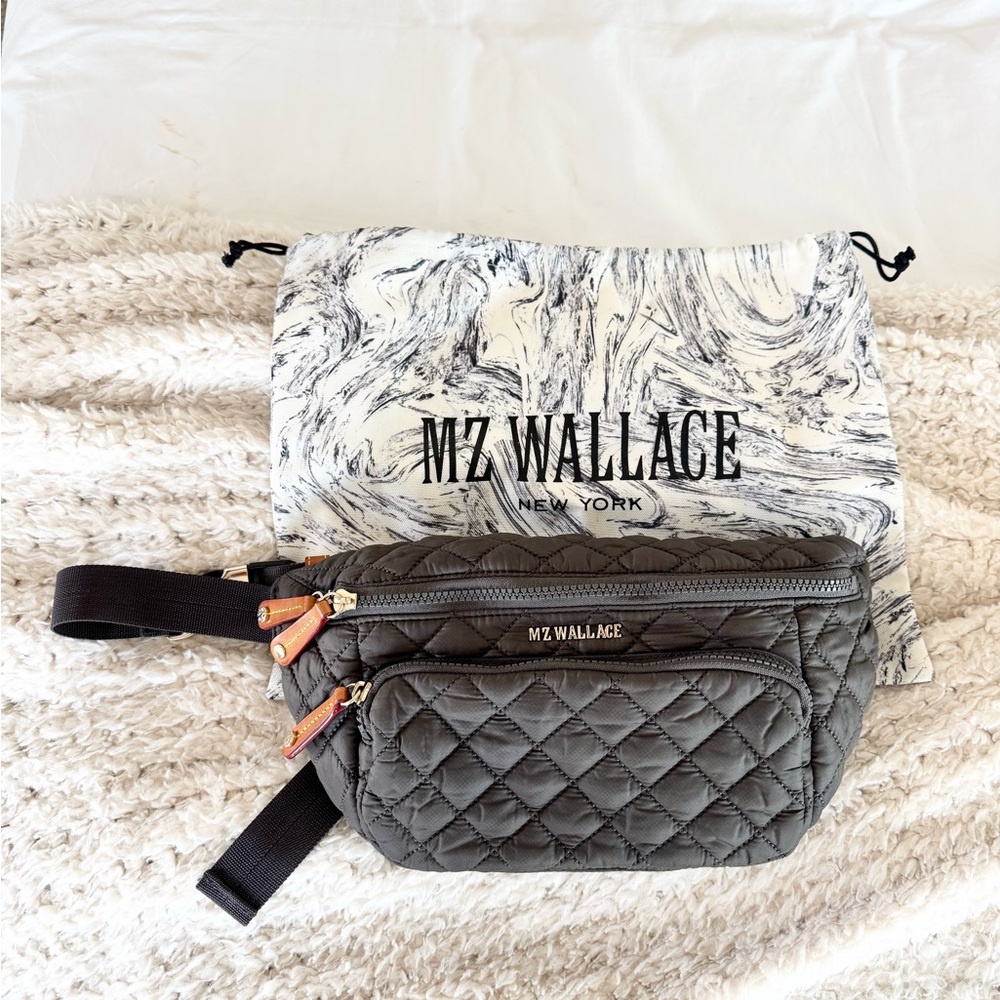 MZ Wallace Belt Bag - Magnet Metro Sling w/ dust bag - Picture 6 of 10